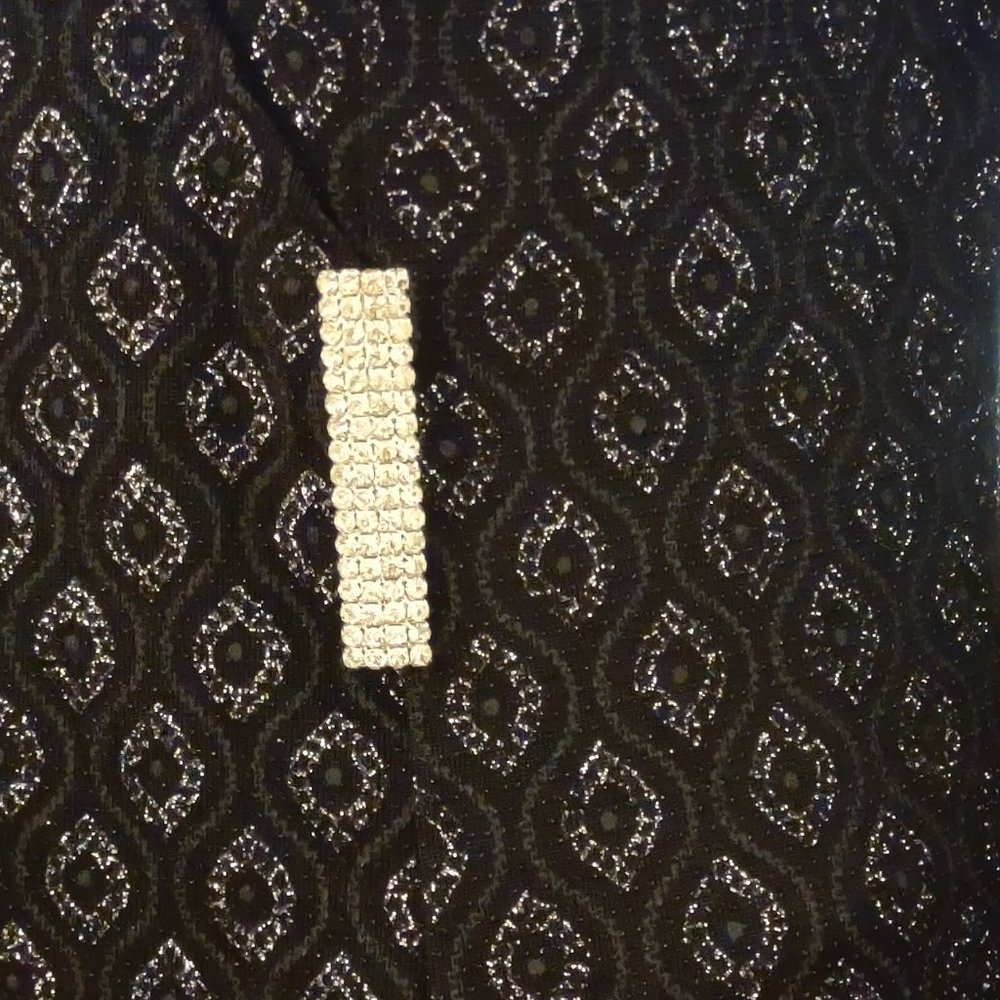 Onyx Nite Sparkly Black Top Size M NWT - Picture 6 of 8